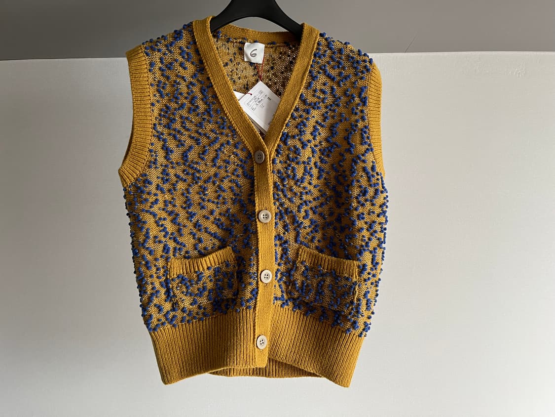 roku6 POMPOM VEST  로꾸 로쿠 유나이트드어로우 상품이미지3