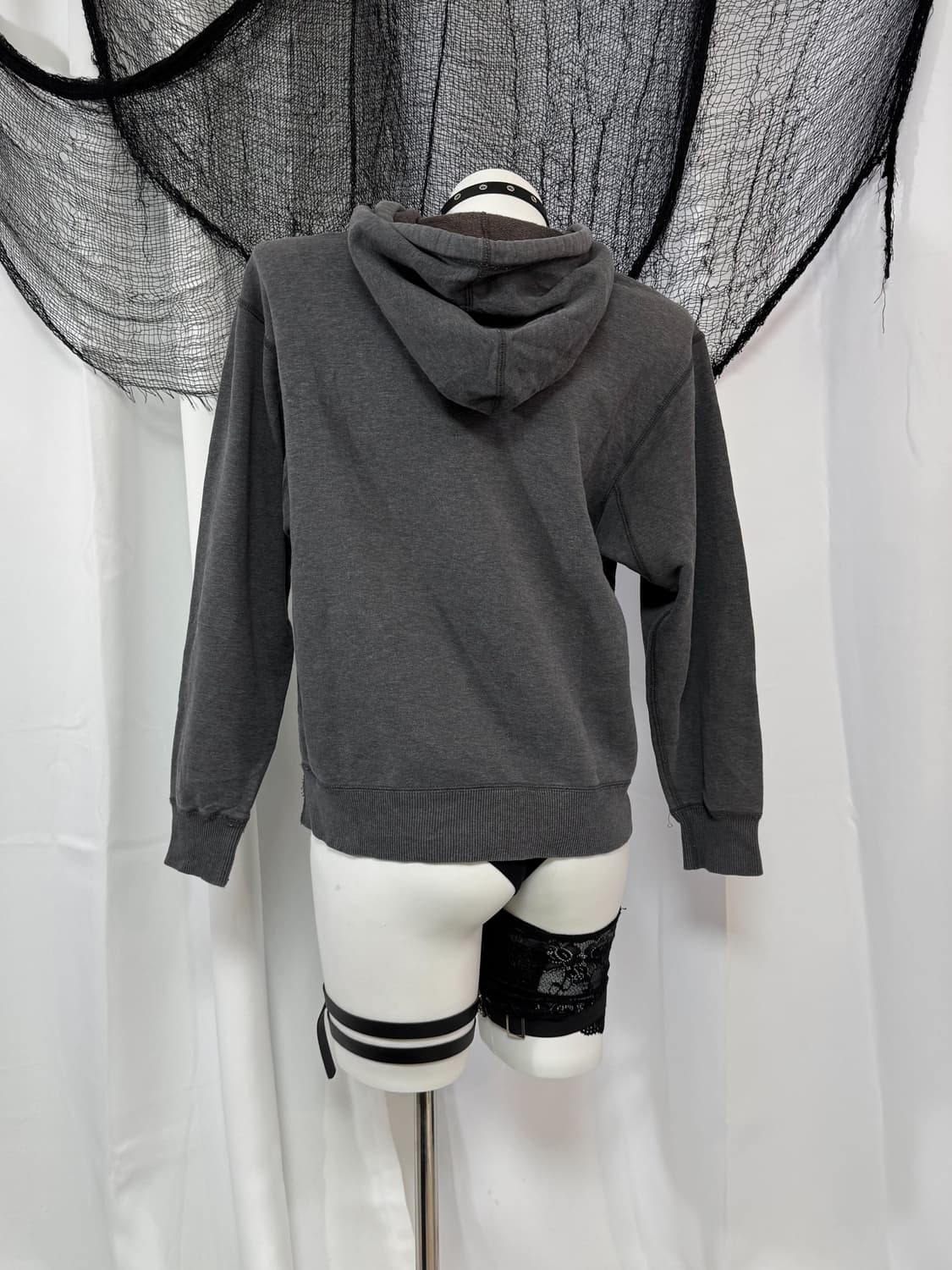 charcoal hood t-shirt 상품이미지3