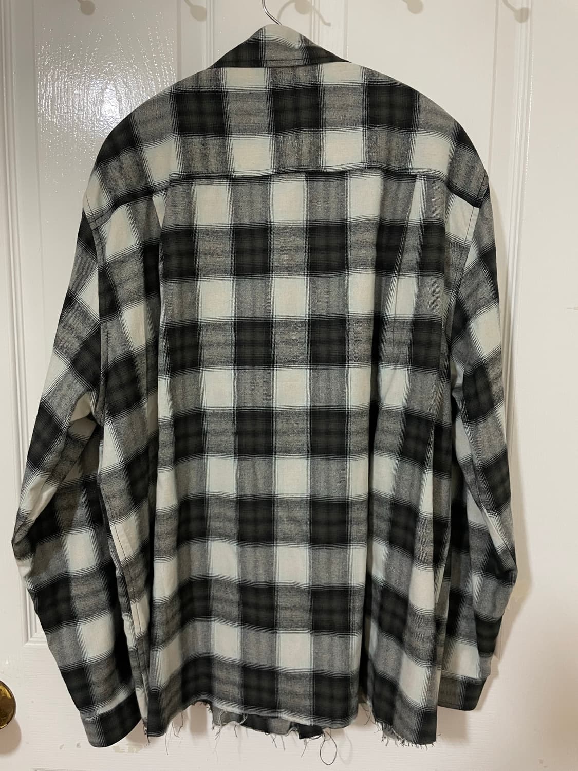 [새상품 M] 블랙아웃 다임백 컷 셔츠 상품이미지5