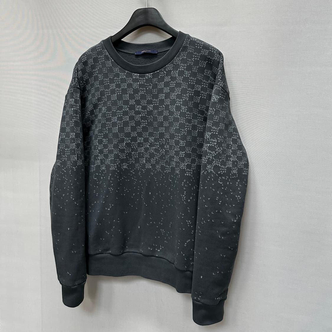 루이비통 다미에 그라데이션 맨투맨 (105)  상품이미지3