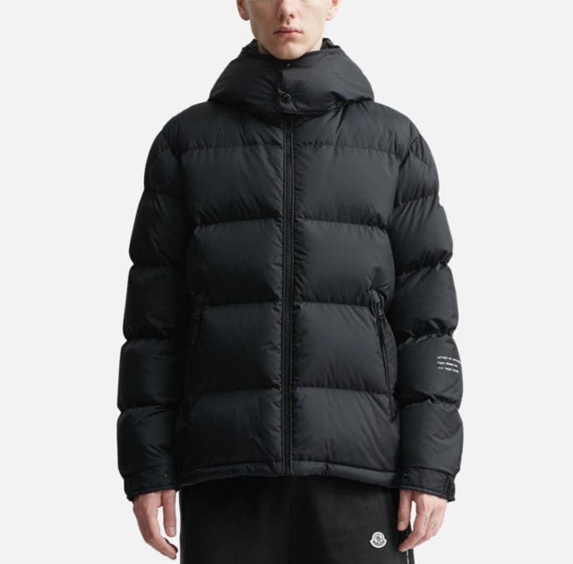 [새상품] 몽클레르 x 프라그먼트 아칸서스 쇼트 다운 상품이미지1