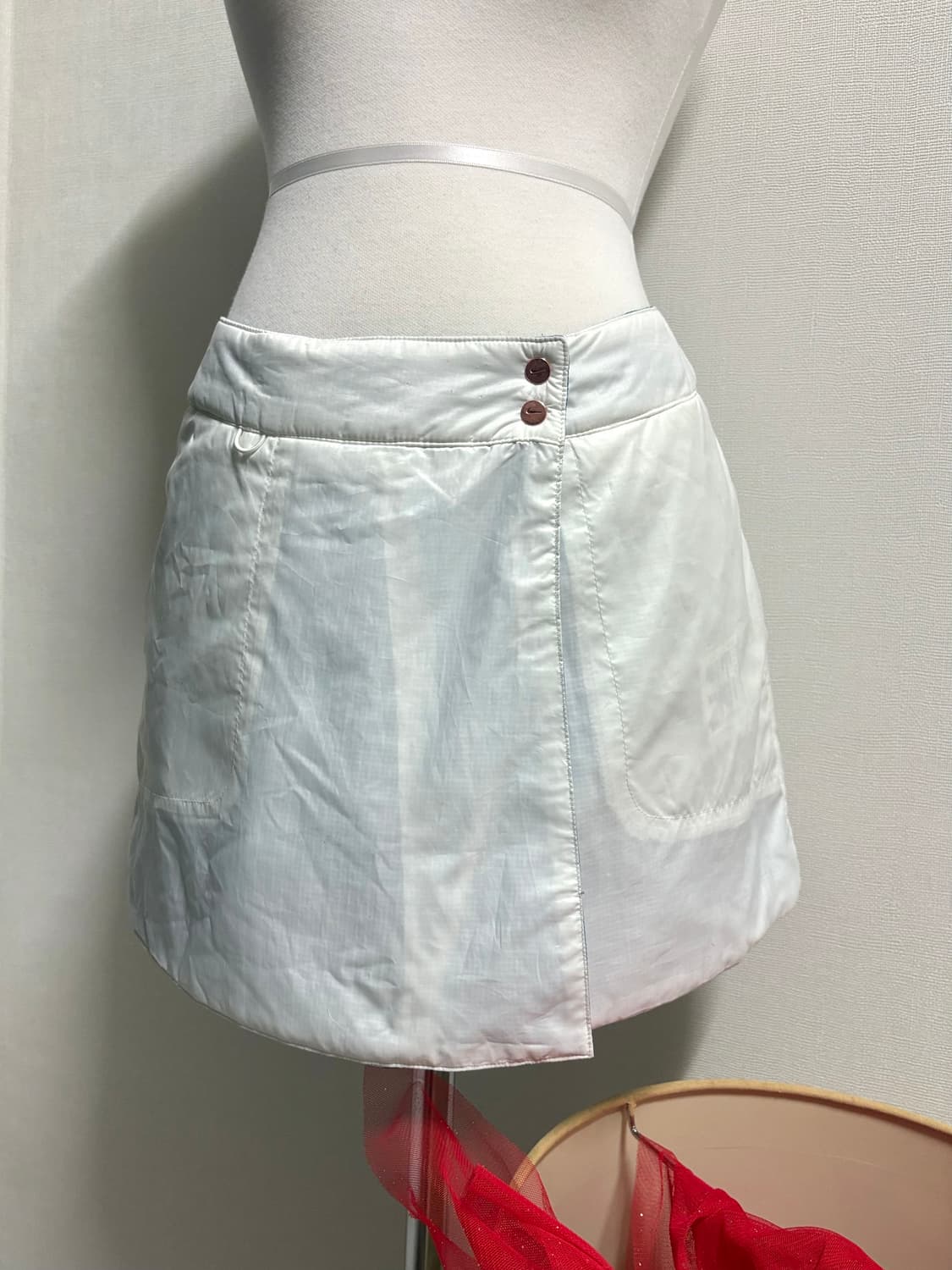 나이키 패딩 스커트 - 화이트 상품이미지2