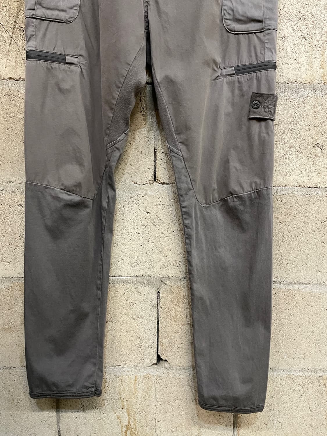 스톤 아일랜드 고스트 피스 컴뱃 카고 팬츠 상품이미지3