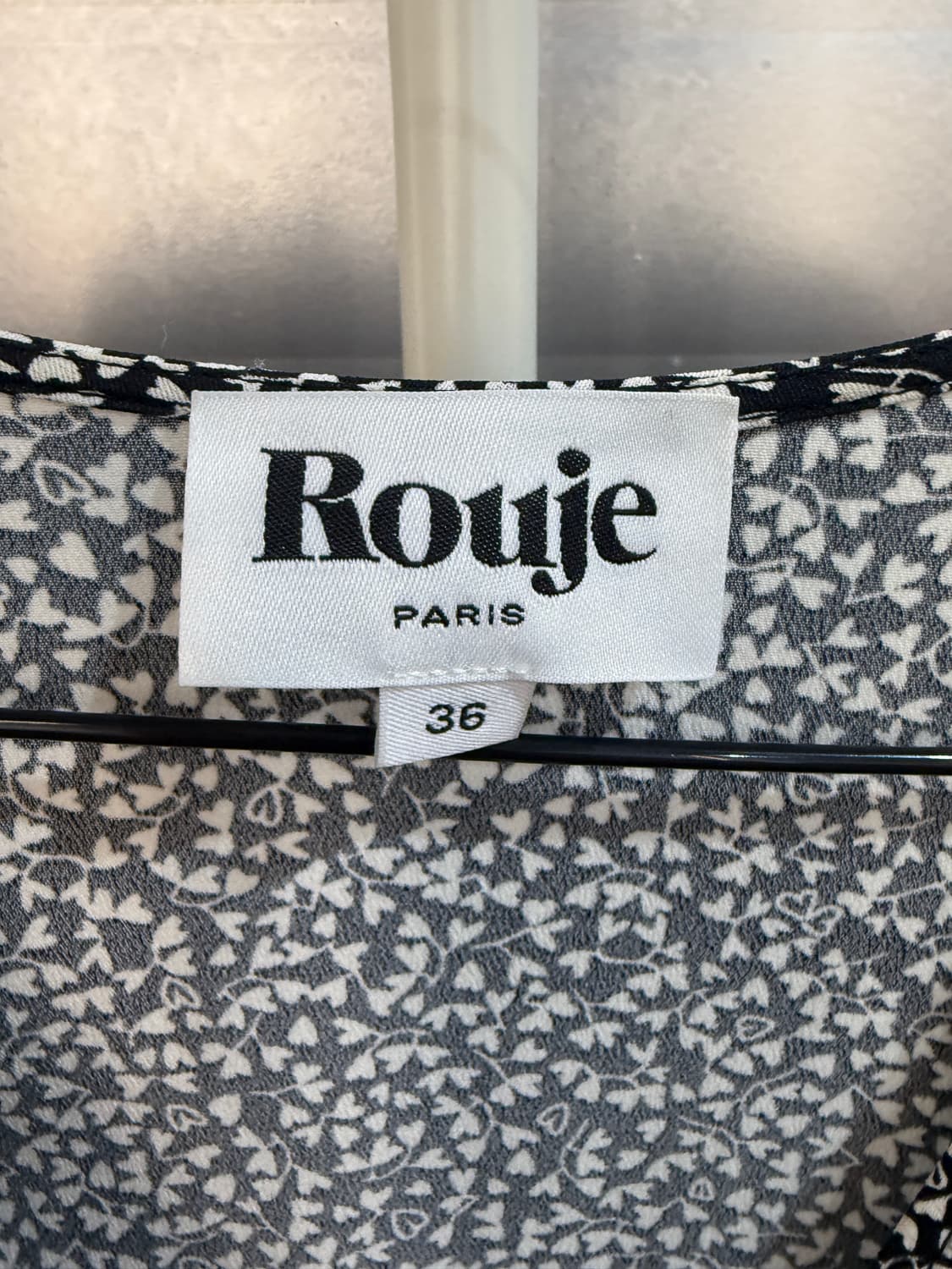 Rouje 루쥬 블랙 플로럴 블라우스 36 상품이미지3