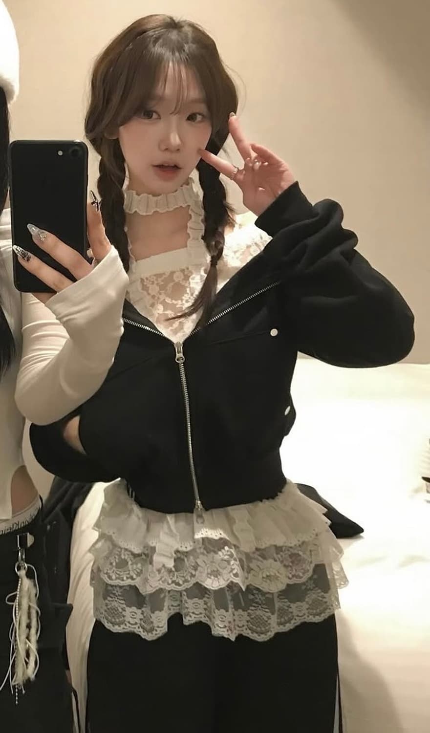 새상품 크롭 후드집업블랙+프릴 레이어드 스커트 상품이미지1