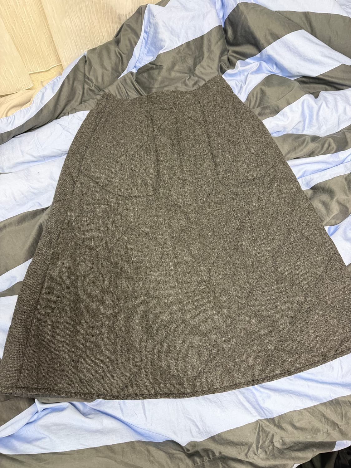 빔즈 패딩미디스커트  상품이미지3