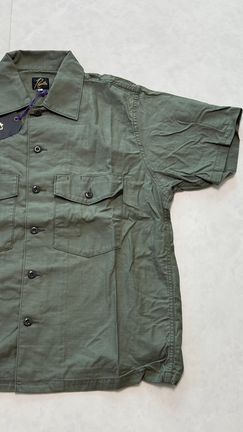 니들스 숏슬리브 퍼티그 셔츠 카키 상품이미지3