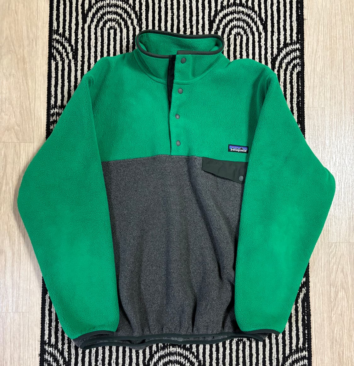 파타고니아 신칠라 헤비웨이트 판매합니다 상품이미지1