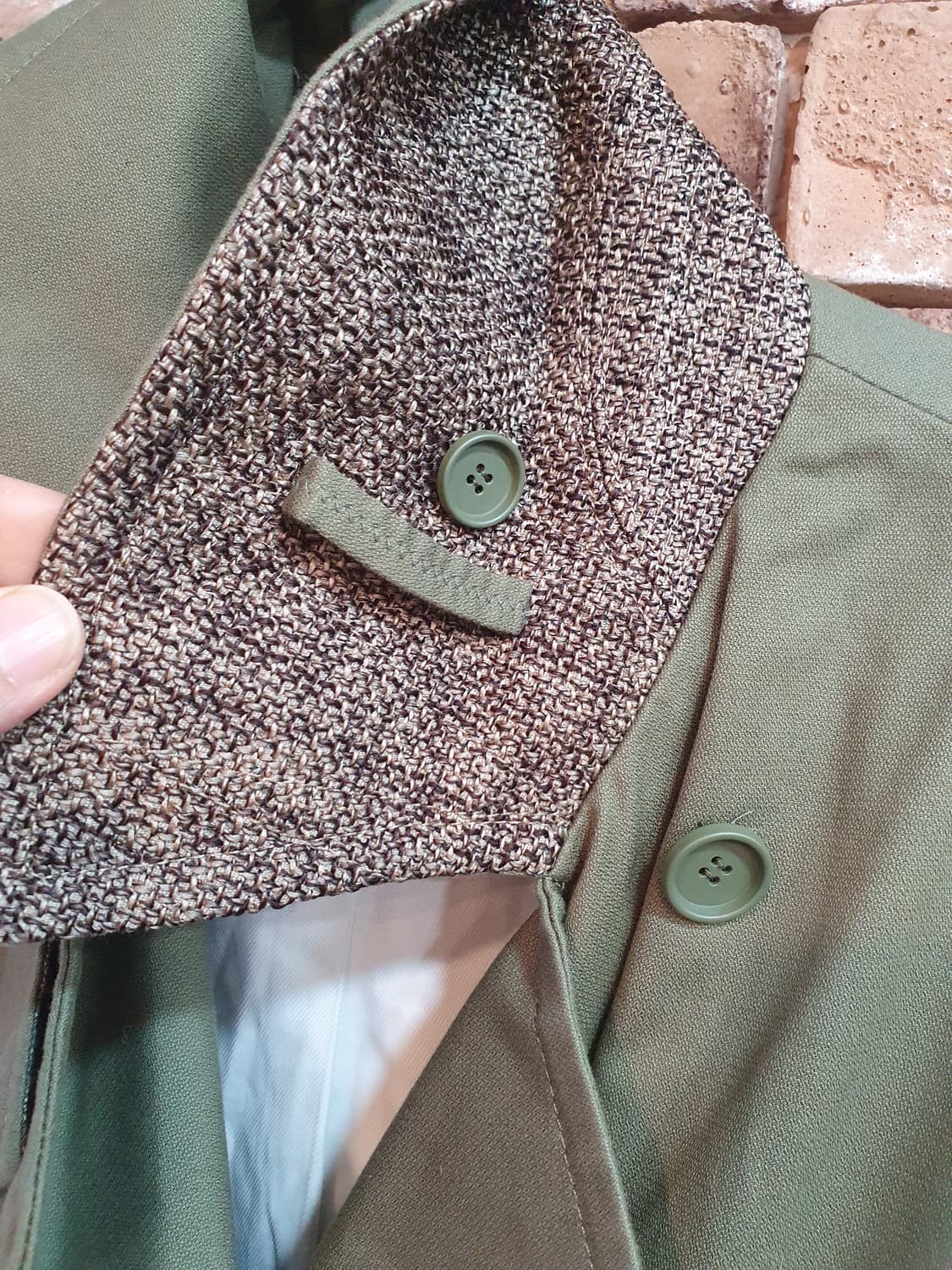 SYSTEM 브랜드의 카키색 트렌치 코트 상품이미지5