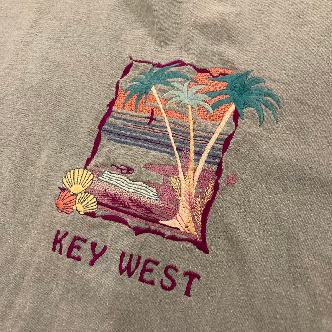 90s USA 미국 빈티지 자수 싱글스티치 반팔 티셔츠 상품이미지1