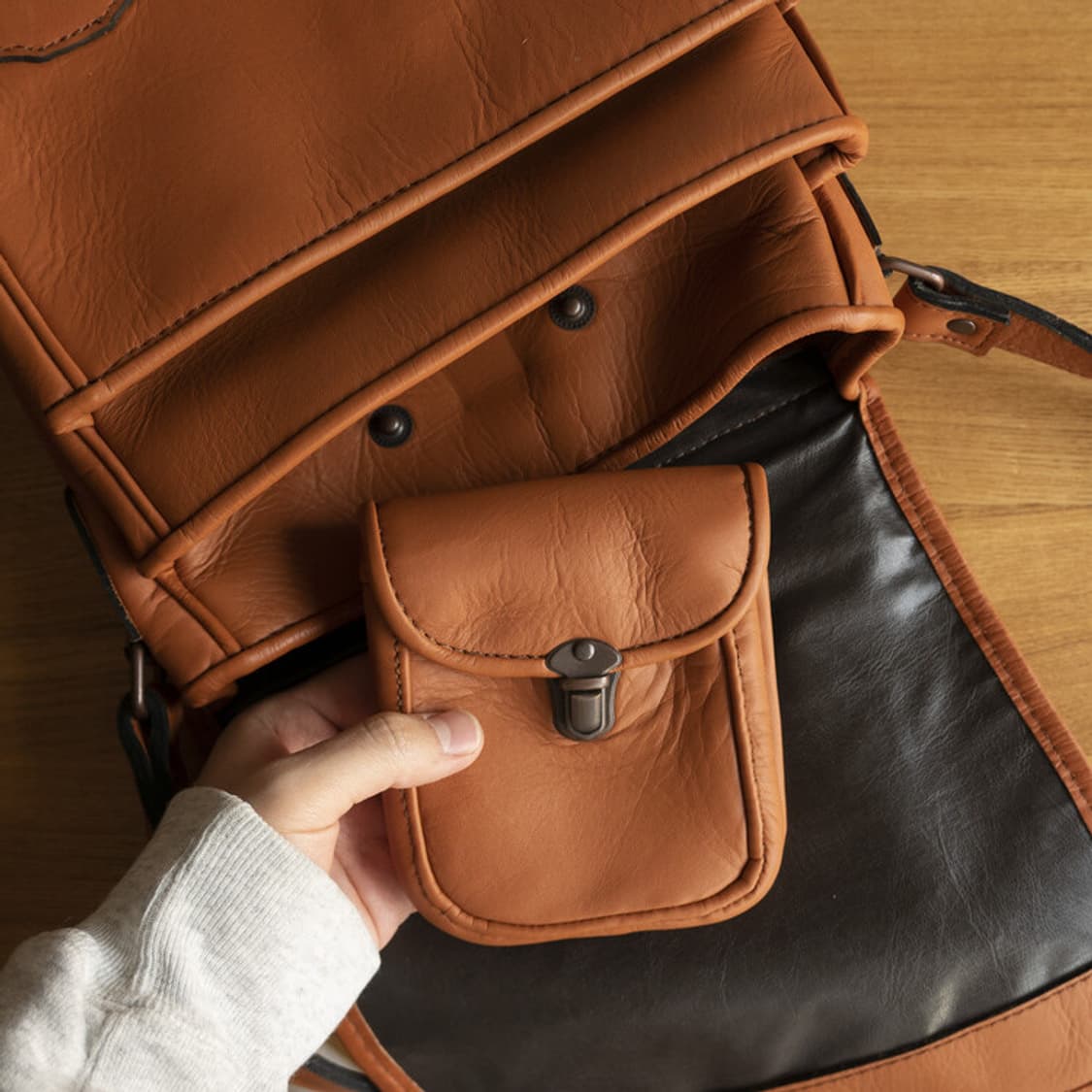 PORTER Leather Shoulder Bag 상품이미지6