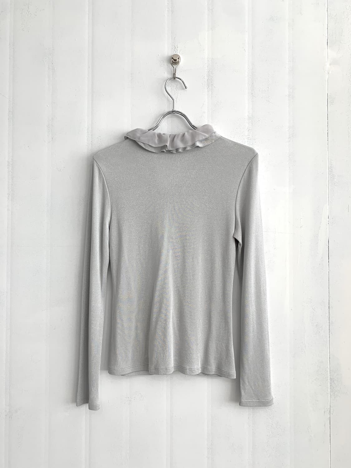 Silver Gray Ruffle Top 상품이미지8