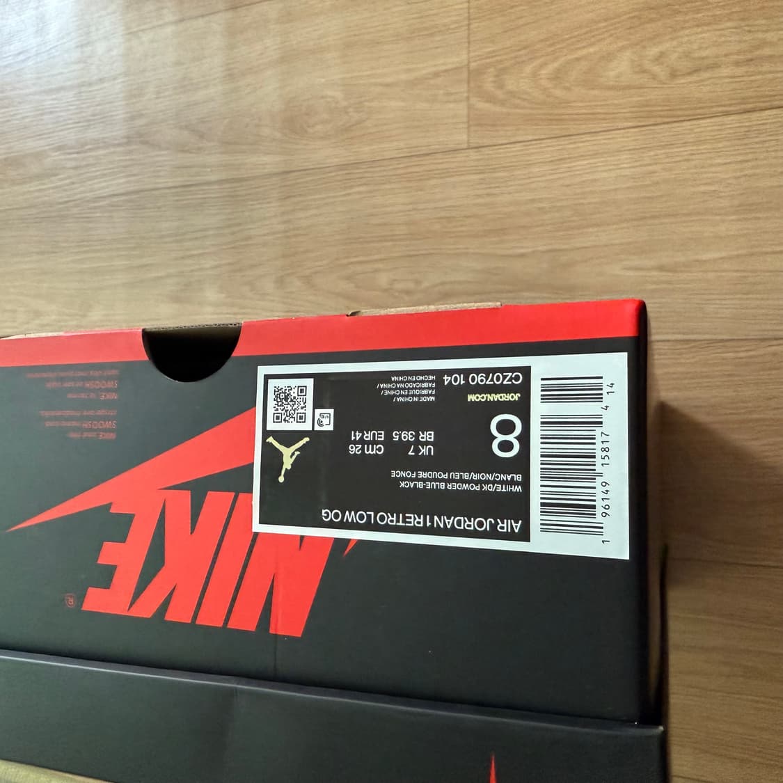 조던 1 레트로 로우 OG 블랙 앤 다크 파우더 블루 상품이미지3