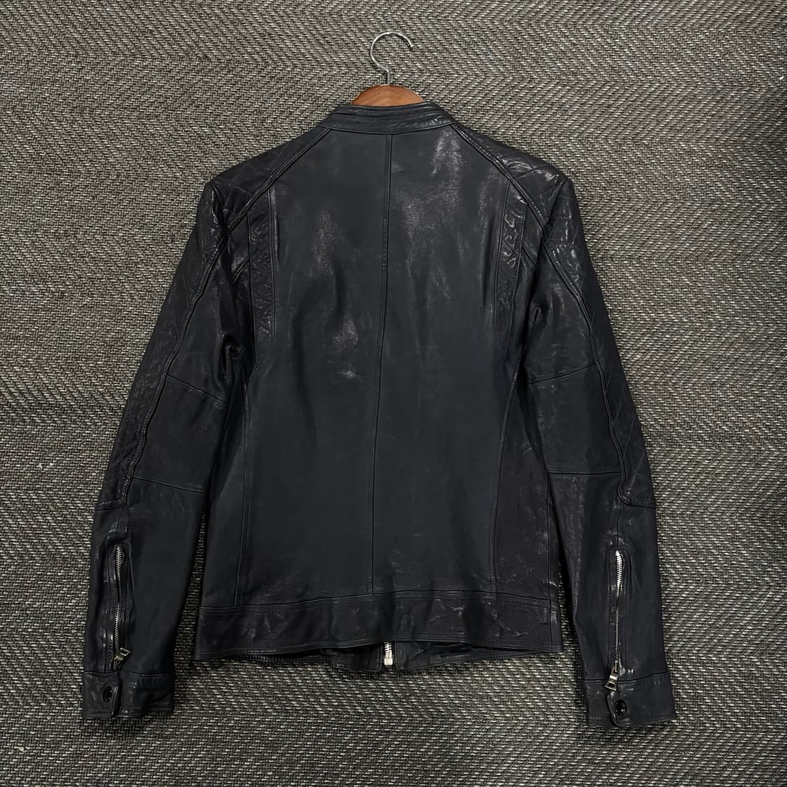 슬림 크로스 베지터블 램스킨 자켓 차콜레이비 상품이미지2