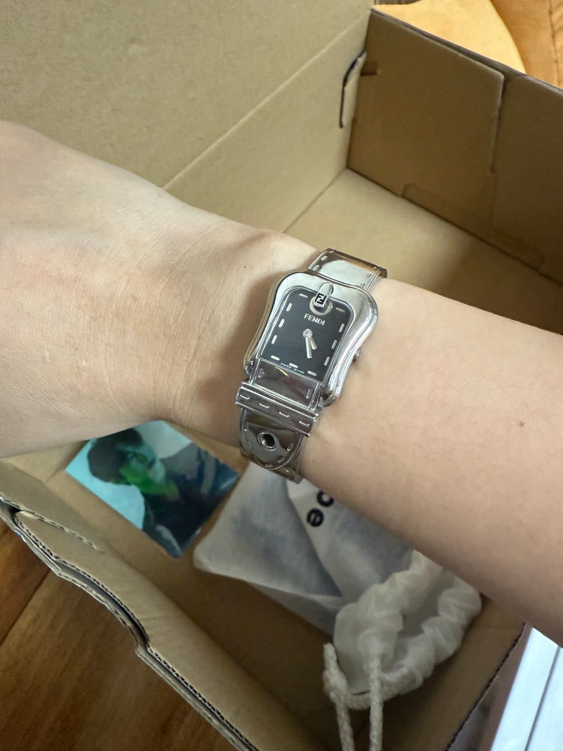 펜디 시계 정품 보증서 있음 상품이미지1