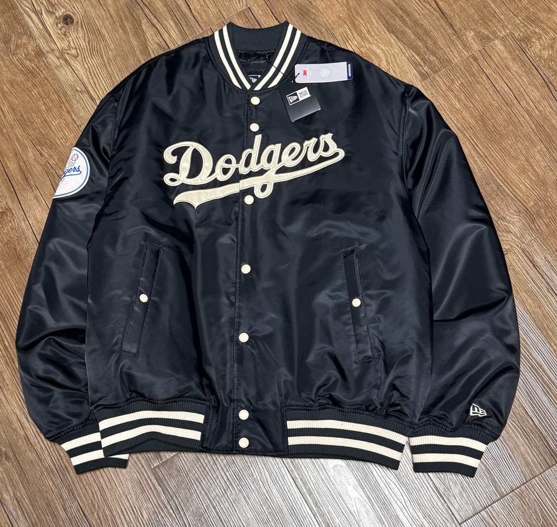 뉴에라 3M LA 다저스 블랙 스타디움 점퍼 상품이미지2