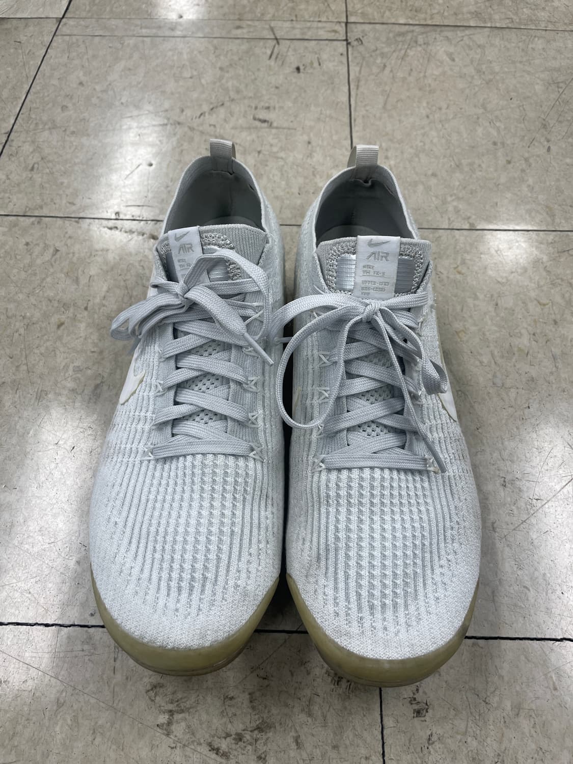 나이키 베이퍼맥스 플라이니트3 퓨어 플래티넘 상품이미지2