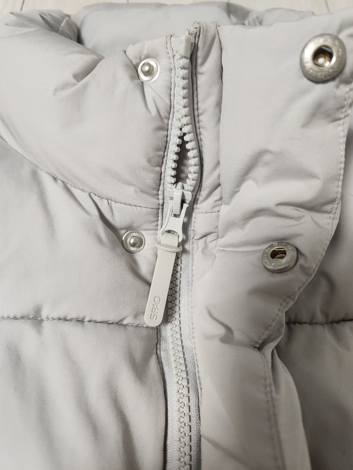 스파오 남녀공용 그레이 푸퍼 숏패딩 사이즈95m

여러 중고사이트에도 같 상품이미지7