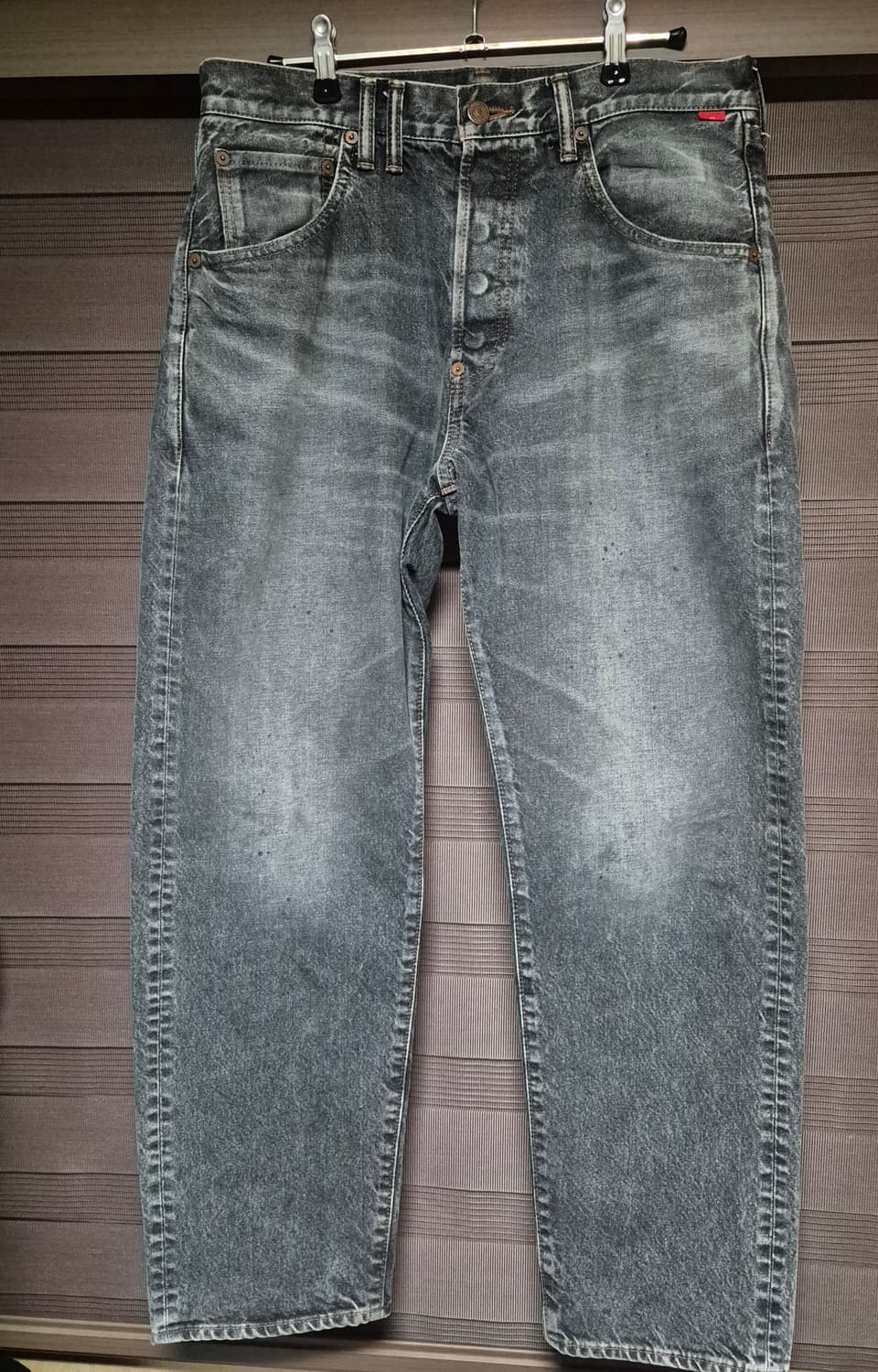 [32]아나크로놈 25ss 레귤러 테이퍼드 데님 워시드 블랙 상품이미지4