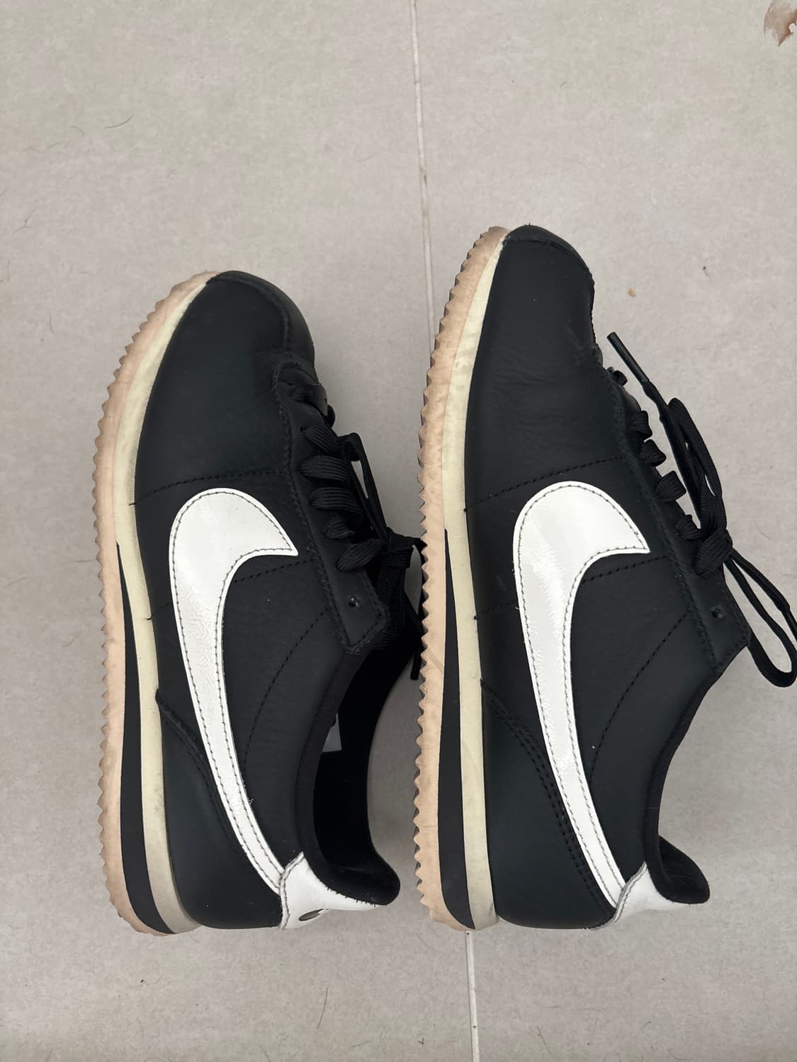 나이키 코르테즈 검흰 235 상품이미지1