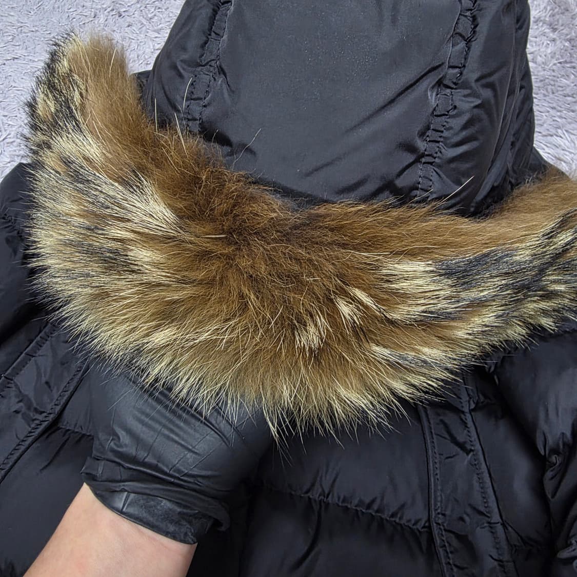 {클로젯}[3][여분단추,삼각택 구성]몽클레어 클루니 롱 다운 패딩 자켓 상품이미지8