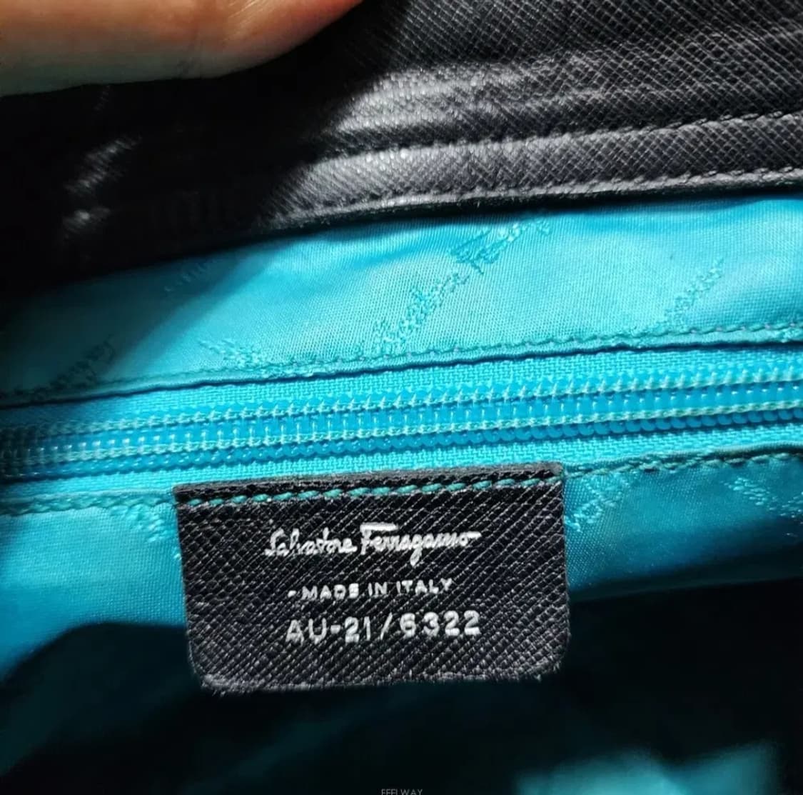 페라가모 숄더백 상품이미지10