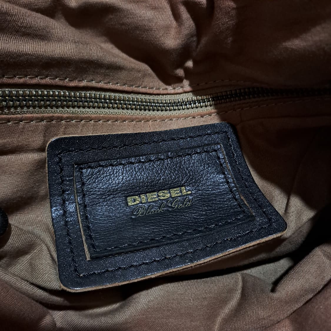 디젤 빈티지 스웨이드 가죽 크로스백 상품이미지8