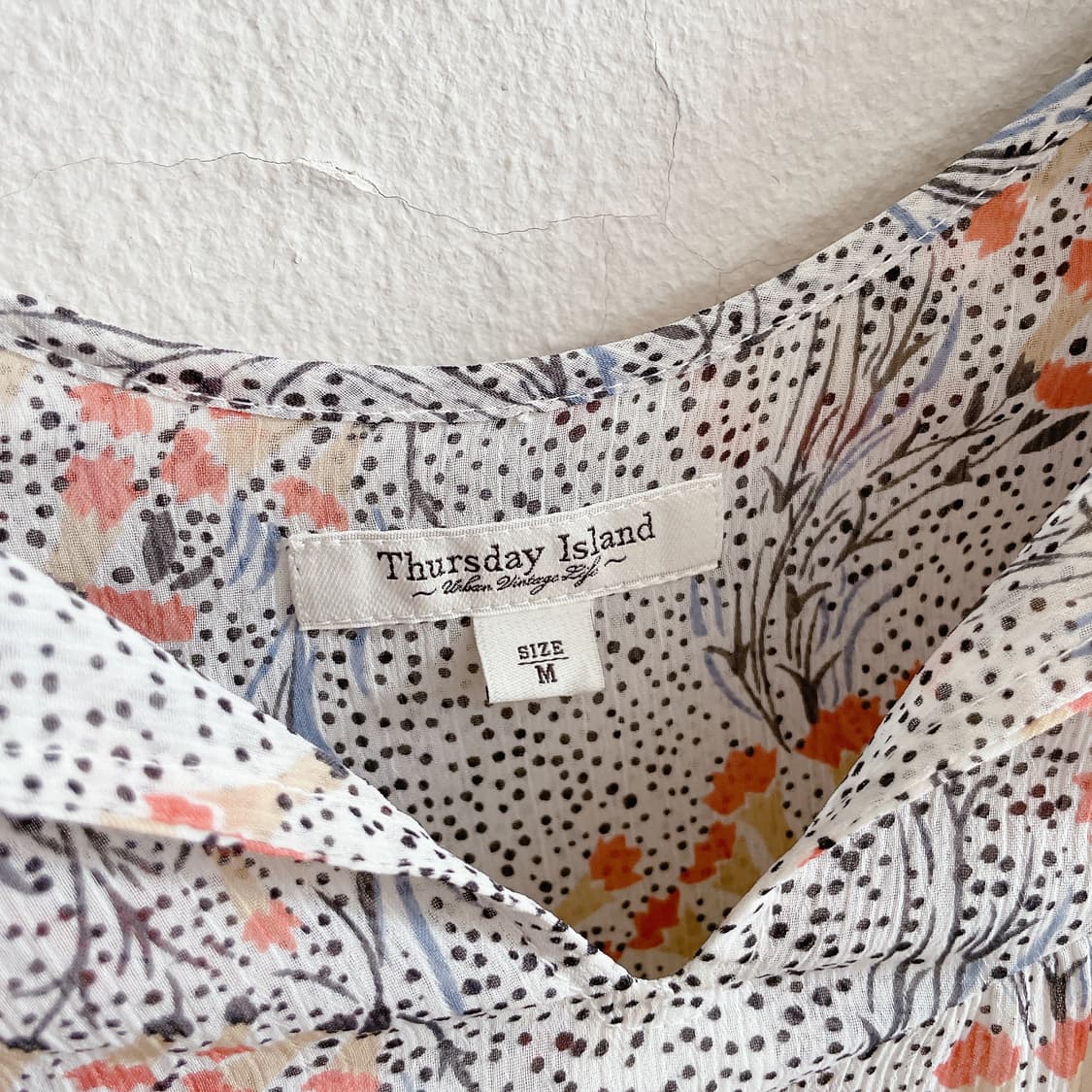 써스데이아일랜드 스모킹 변형 절개 소매 원피스 상품이미지9