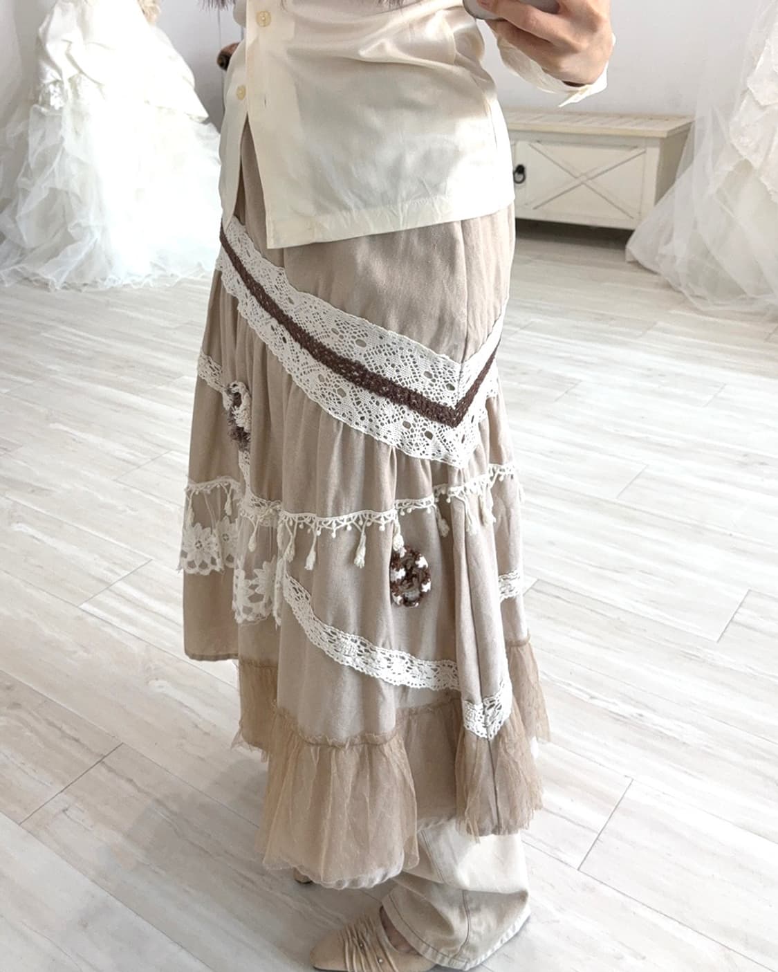 Beige lace patch-work long skirt 상품이미지4