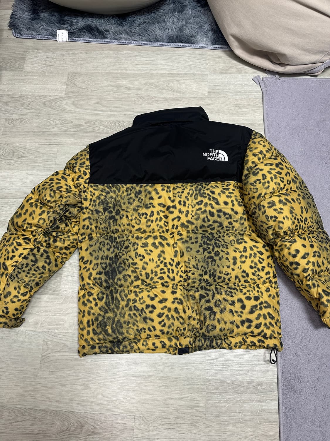 노스페이스 레오파드 패딩 상품이미지2