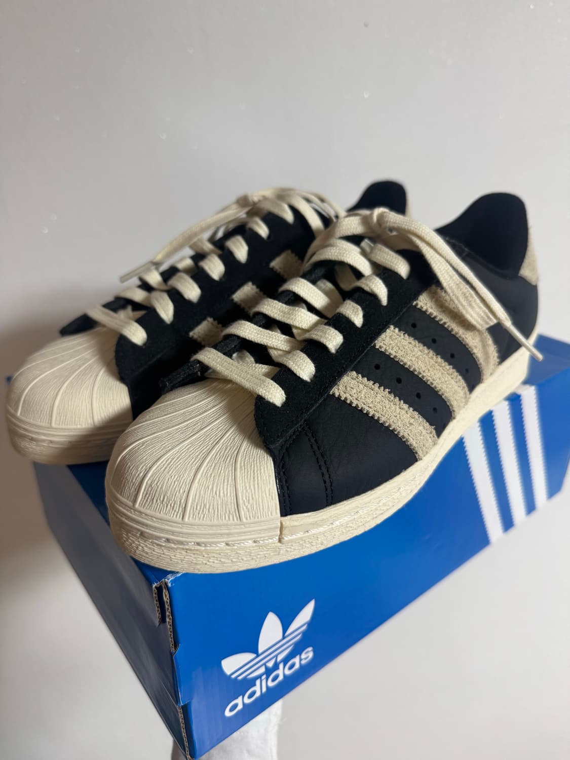 아디다스 슈퍼스타 82 / 250 상품이미지1