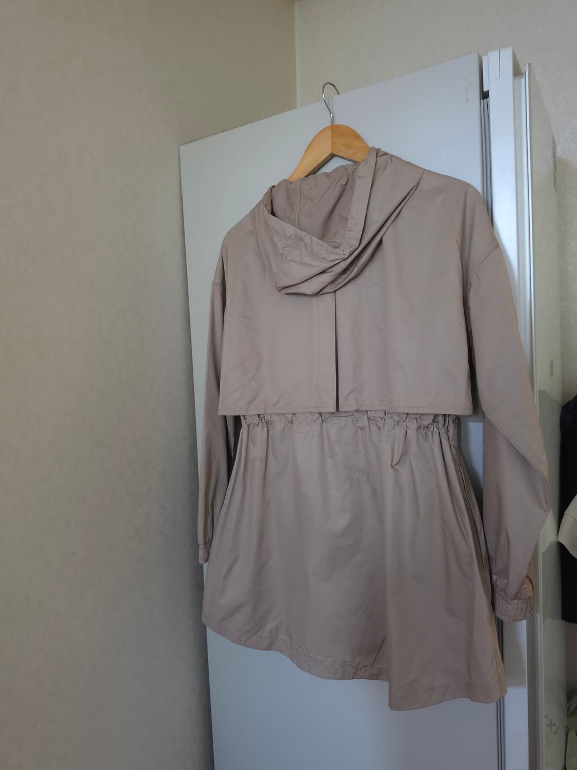 안다르 후드 바람막이 자켓 상품이미지4