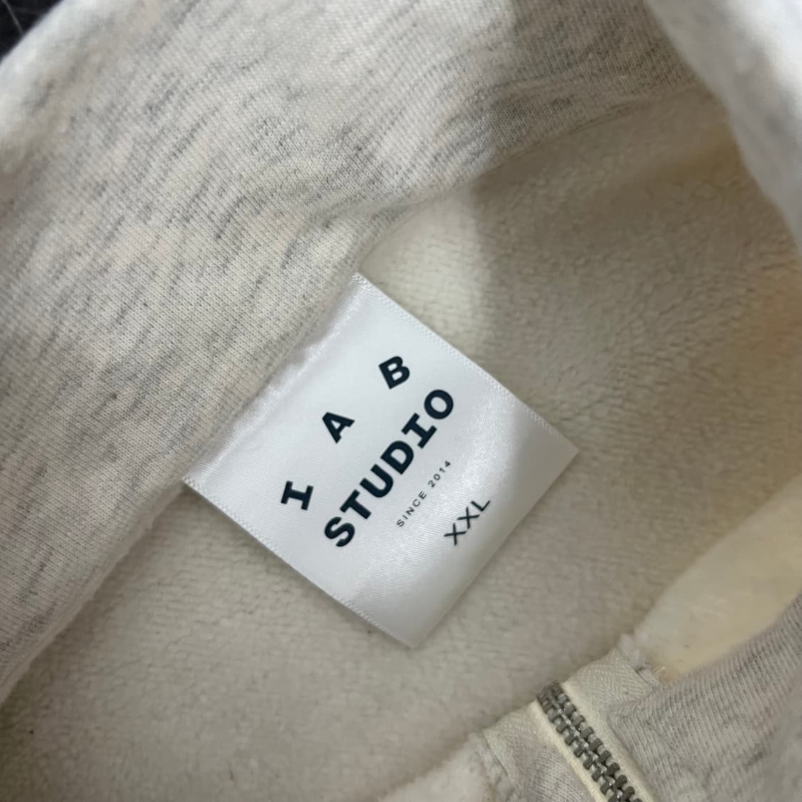 아이앱 스튜디오 하프 집업 오트밀 버건디 상품이미지8