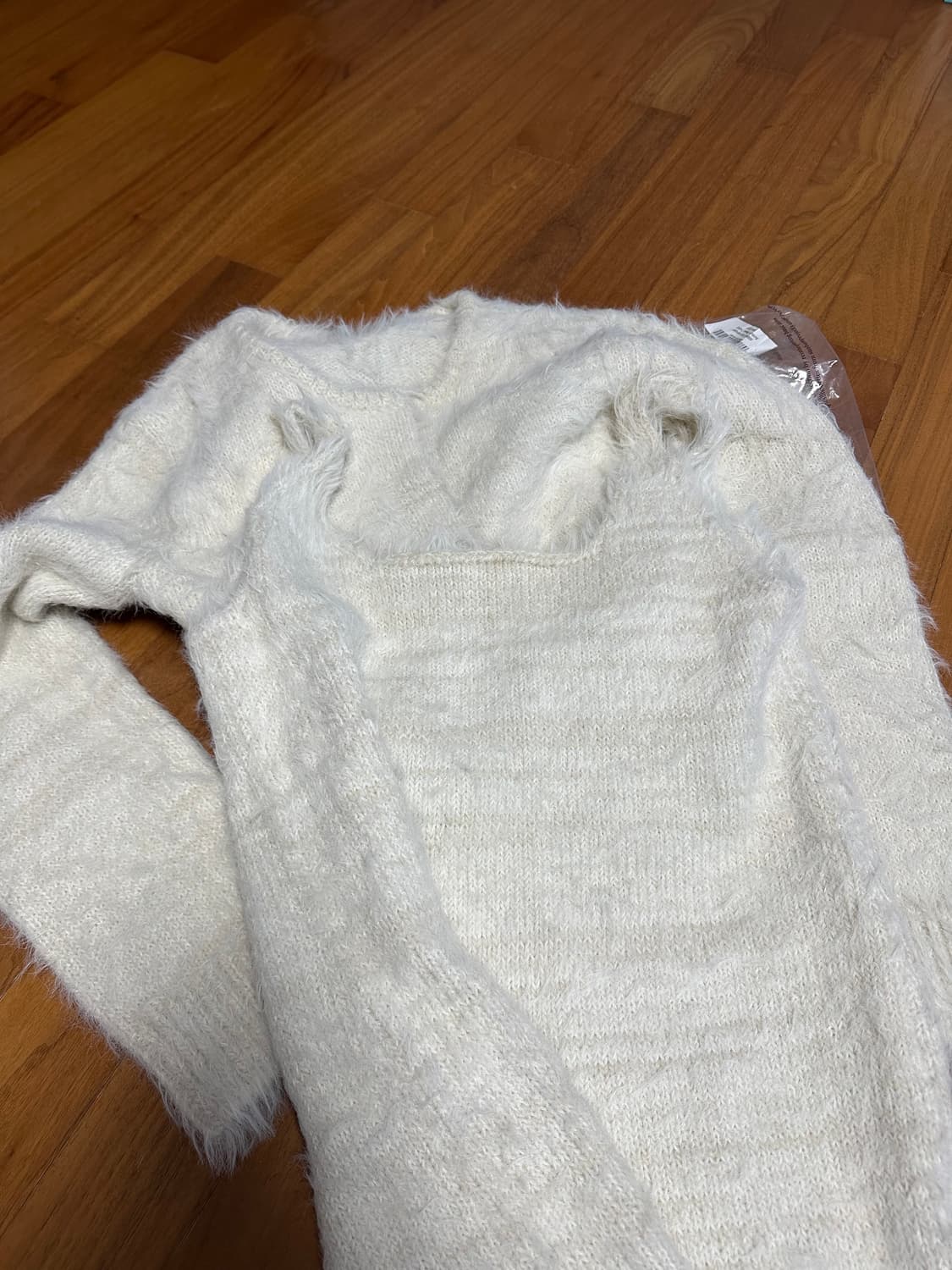 아모멘토 shaggy knit dress 상품이미지3