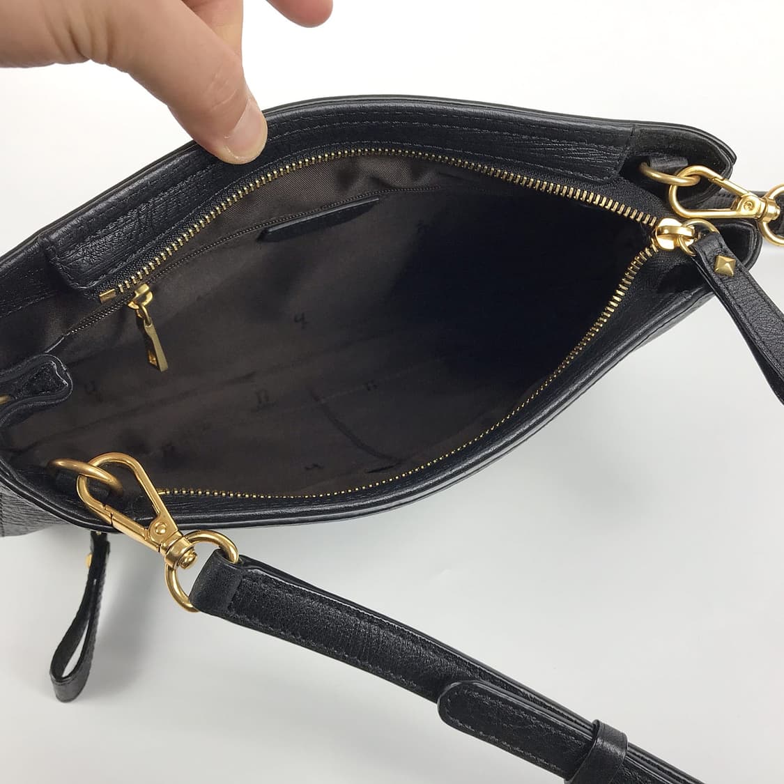 헤지스 HAZZYS 가죽 여성 크로스백 가방 상품이미지8