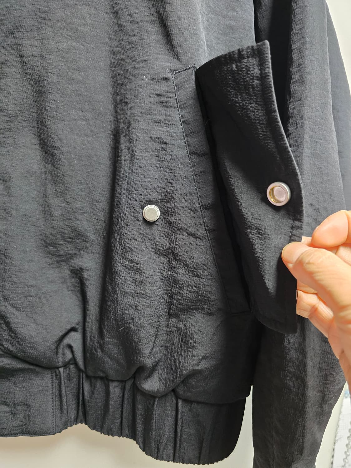 새상품
키뮤어 오픈카라 숏 자켓
싸이즈  M(여유핏)
가슴단면 60. 총 상품이미지2