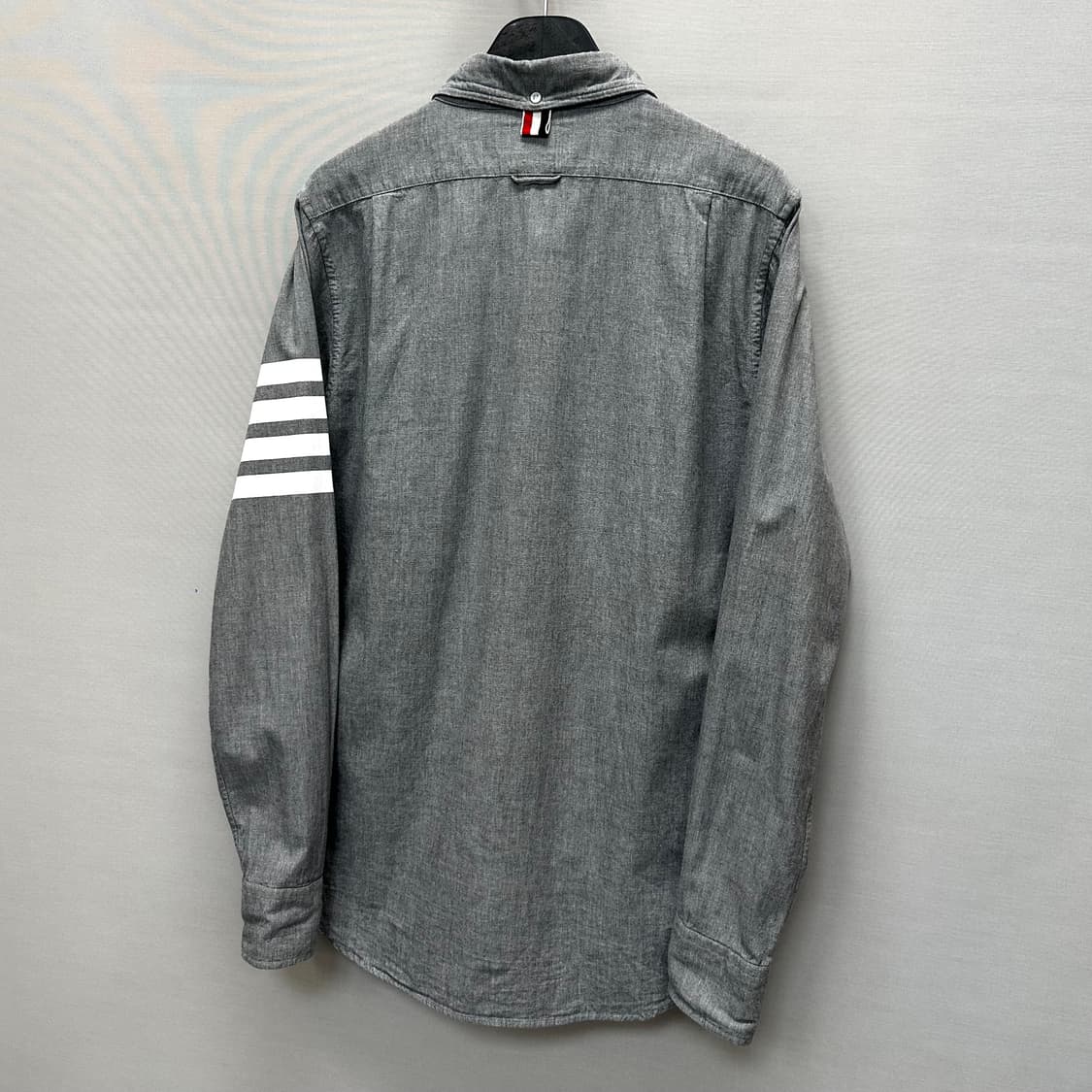 톰브라운 샴브레이 사선완장 코튼 셔츠 ( 2 ) 상품이미지5