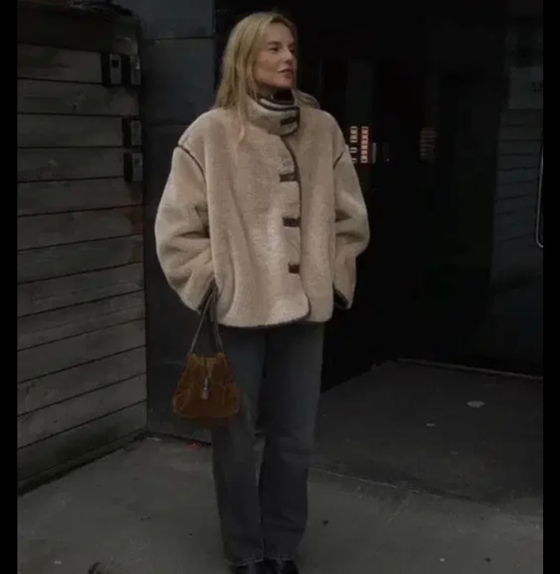 아르켓 무스탕 포퍼자켓 23년형 s사이즈  상품이미지3