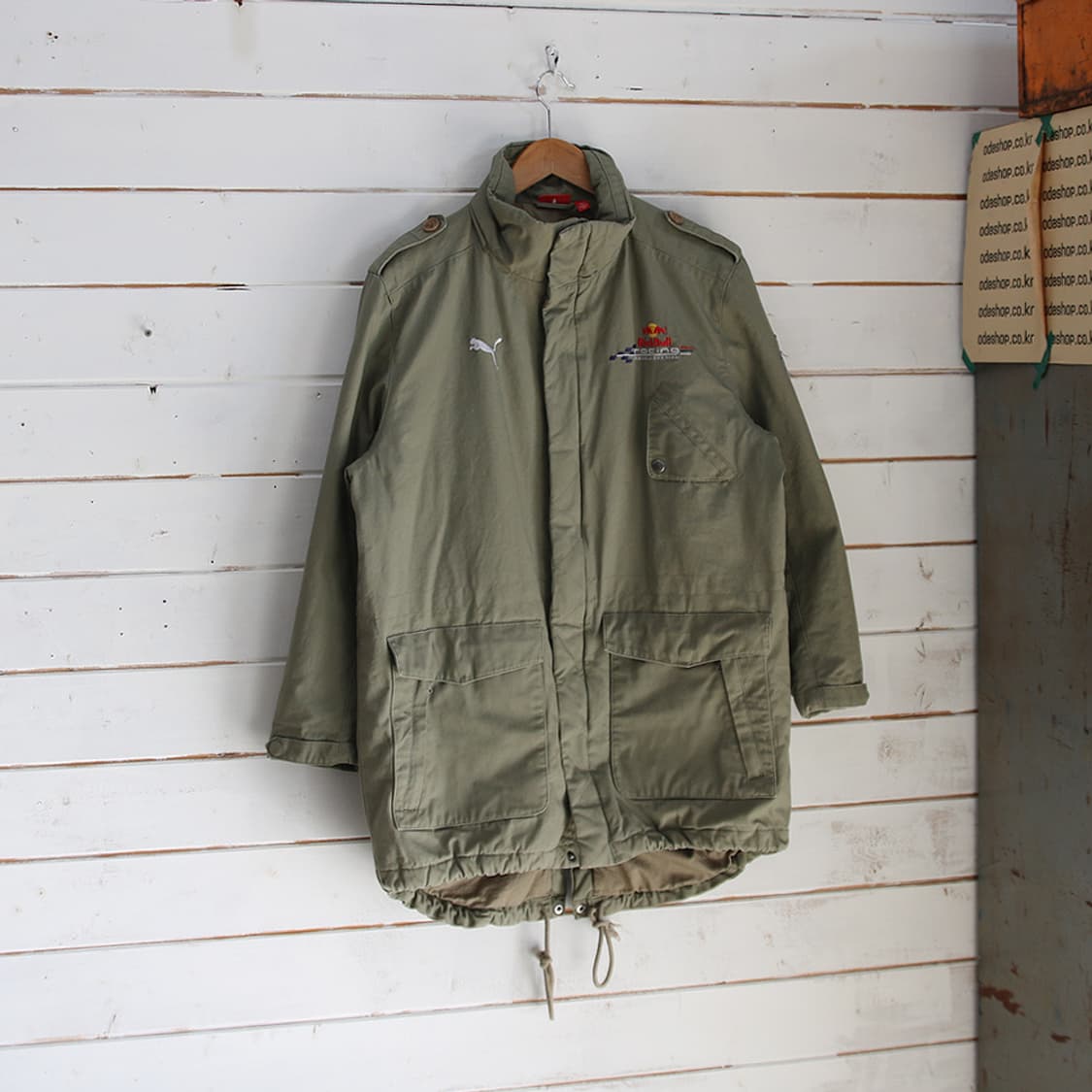 (착용컷) PUMA 레드불 밀리터리 자켓 (남성용 98) 상품이미지1