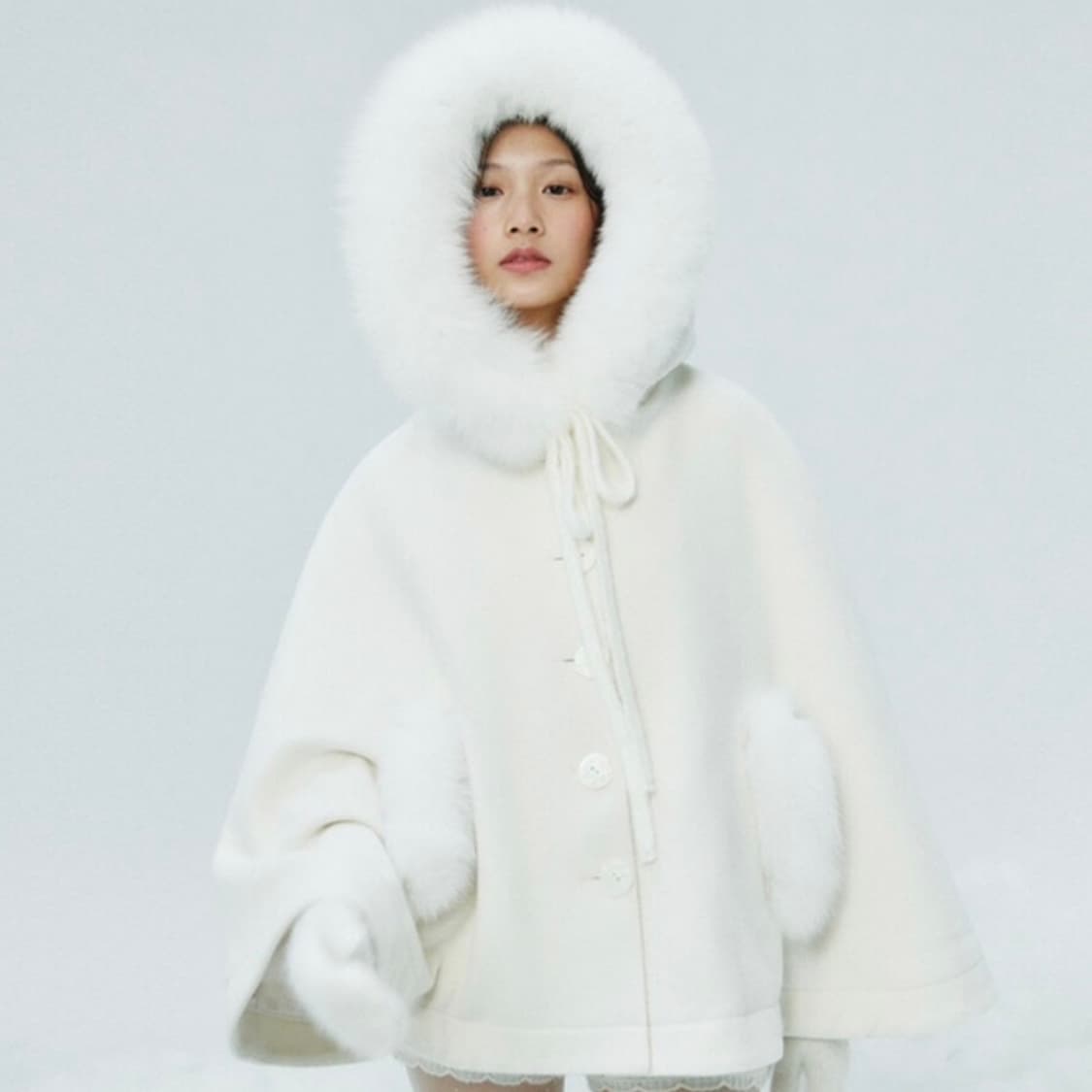 더티스 폭스 퍼 스노우 케이프 S 상품이미지1