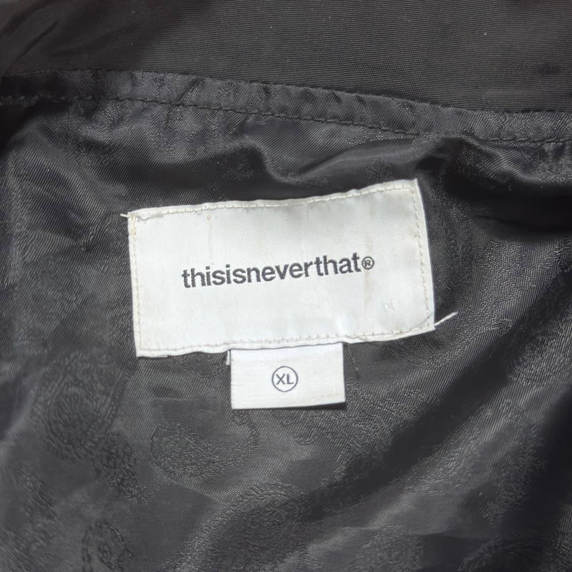 디스이즈네버댓 블랙 바람막이 자켓 상품이미지4