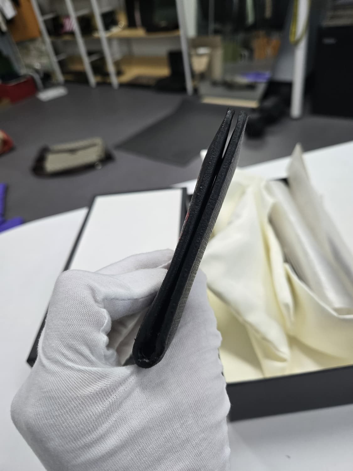 [A급컨디션] 구찌 울프 반지갑 상품이미지4