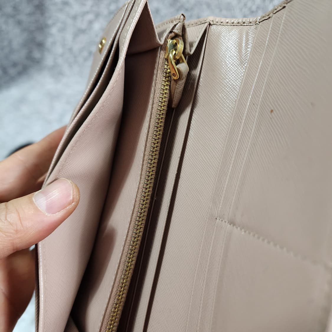 프라다 사피아노 장지갑 상품이미지4