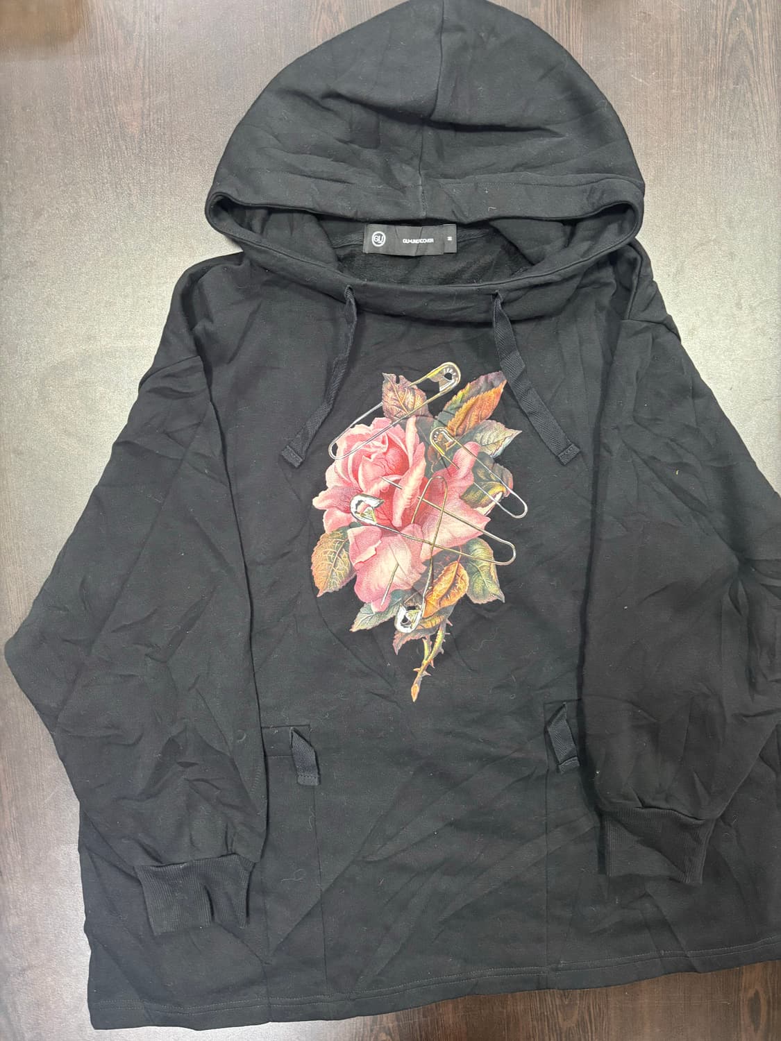GU x Undercover꽃 프린팅 블랙 후드티 상품이미지1