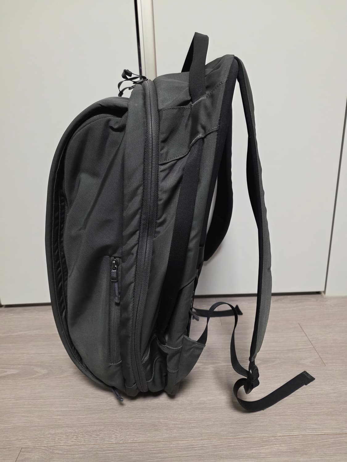 아크테릭스 블레이드 28 Grey 백팩 (Blade 28 Backpack 상품이미지3