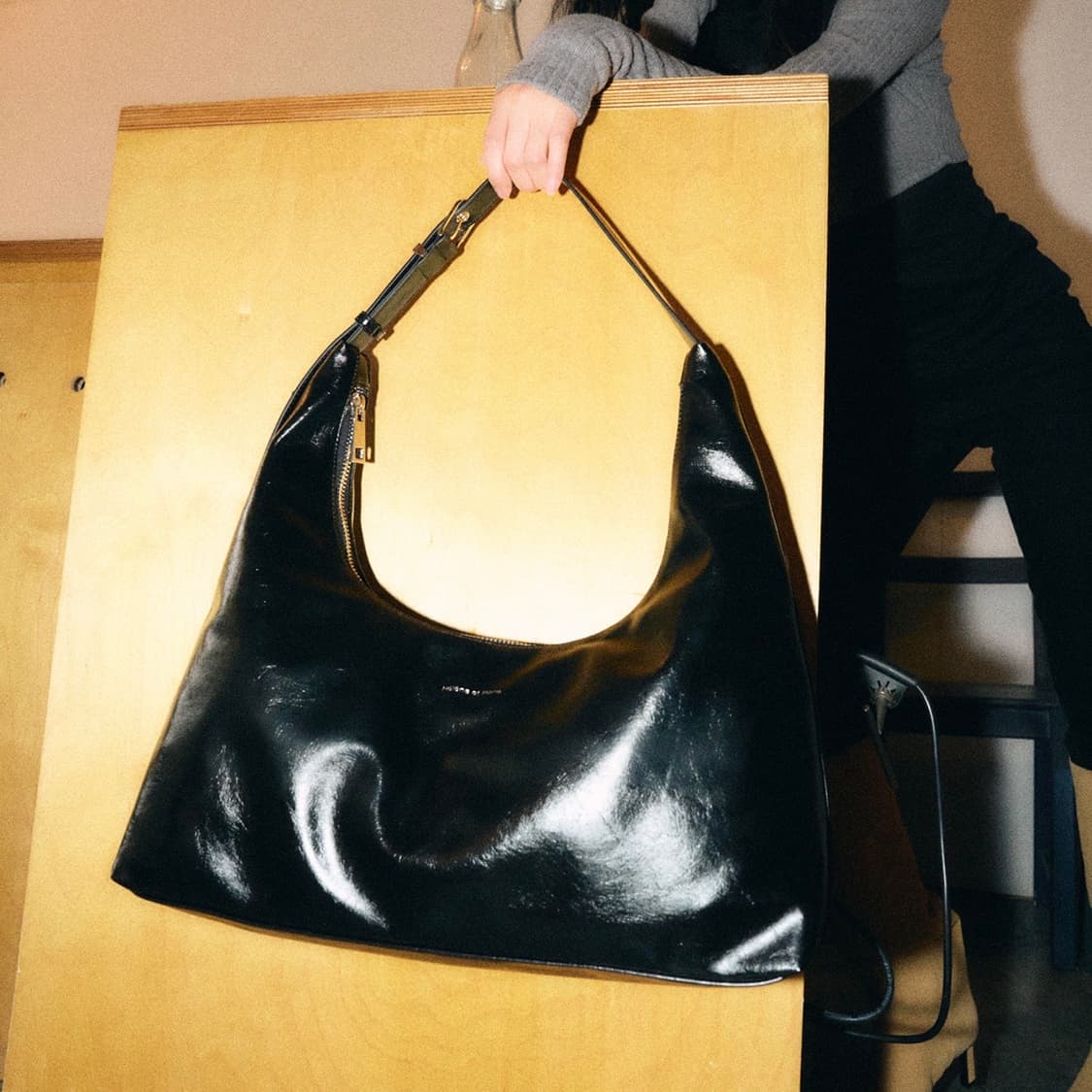 헬레네파리스 크로아 숄더 호버백 블랙 상품이미지1