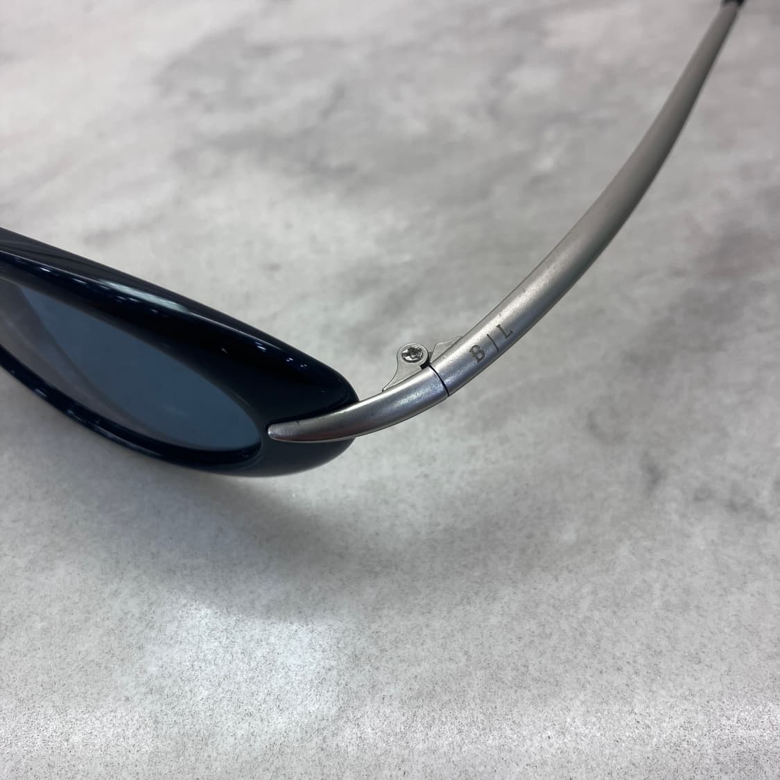 D10 보이런던 BOYLONDON 블랙 실버 빈티지 오벌 선글라스 상품이미지2