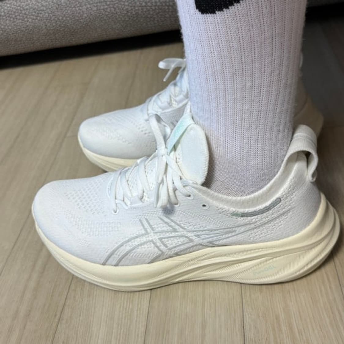 아식스 젤님버스 26 화이트(새상품) 상품이미지1