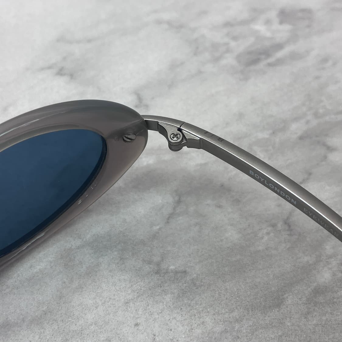 D11 보이런던 BOYLONDON 그레이 실버 빈티지 오벌 선글라스 상품이미지3