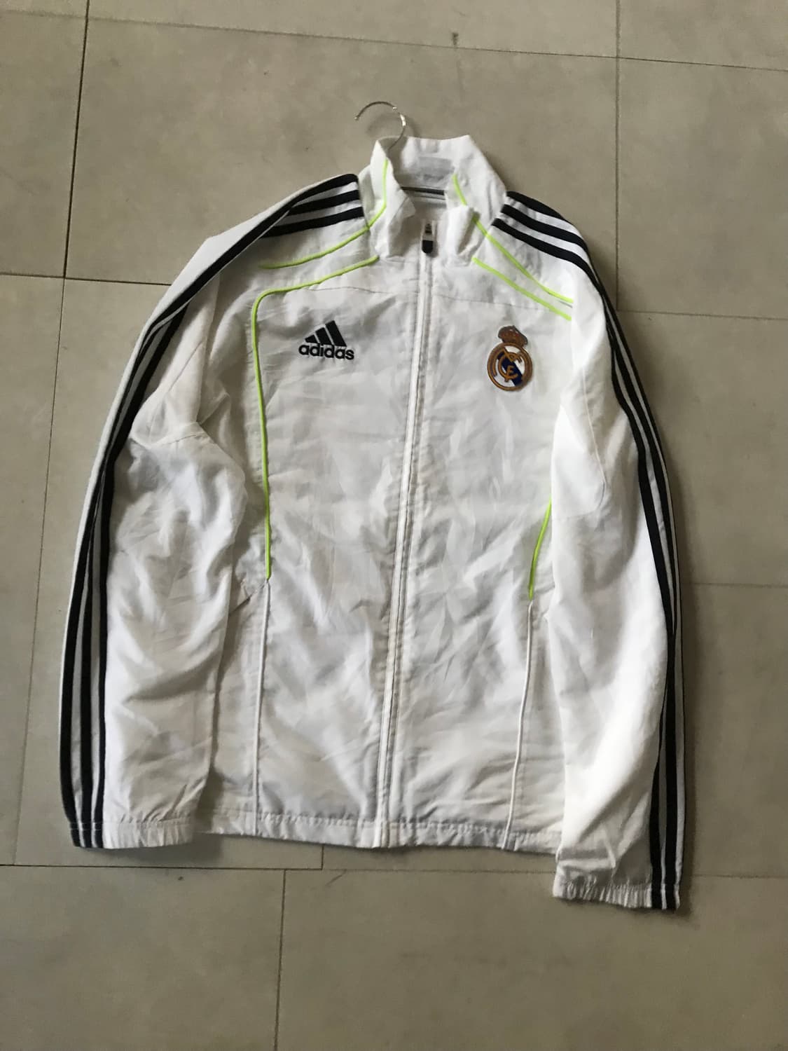 아디다스 레알마드리드 바람막이 상품이미지7